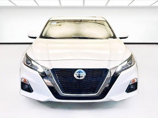 2020 Nissan Altima 2.5 SV