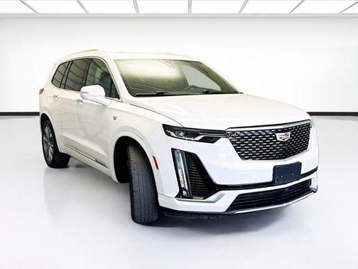 2022 Cadillac XT6 Premium Luxury FWD