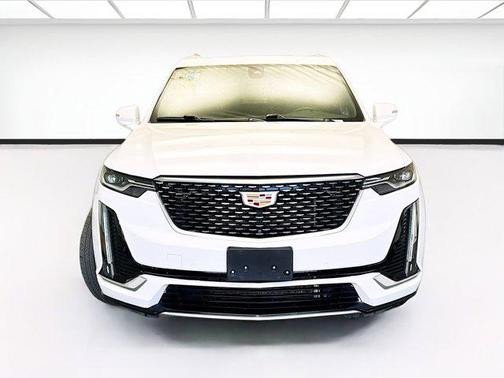 2022 Cadillac XT6 Premium Luxury FWD