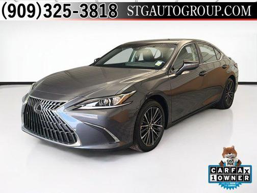 2025 Lexus ES 300h Base