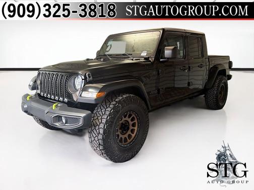 Black Clearcoat 2021 Jeep Gladiator Sport