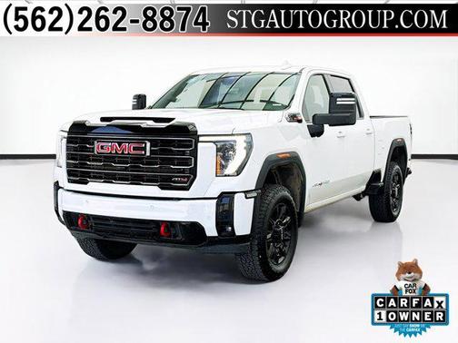 Summit White 2025 GMC Sierra 2500 AT4