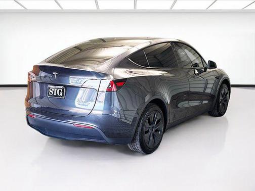 2024 Tesla Model Y Long Range Dual Motor All-Wheel Drive