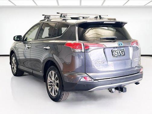 2018 Toyota RAV4 Hybrid SE