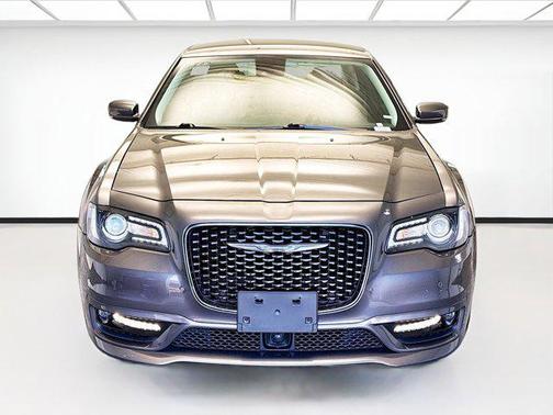 2022 Chrysler 300 Touring