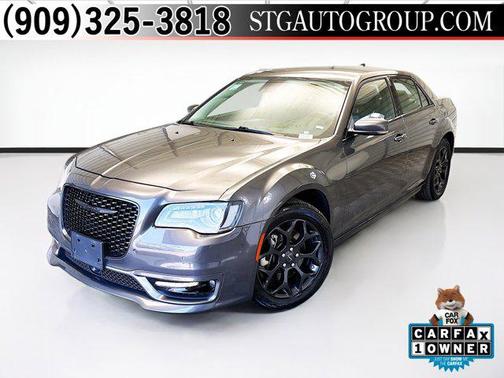 2022 Chrysler 300 Touring