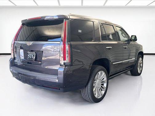 2017 Cadillac Escalade Platinum
