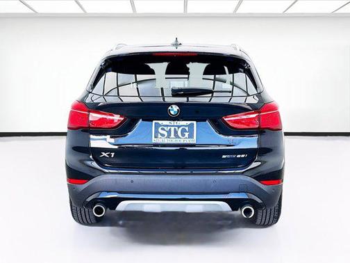 2022 BMW X1 sDrive28i