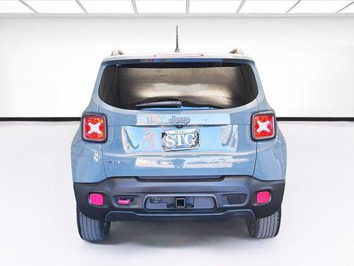 2017 Jeep Renegade Trailhawk