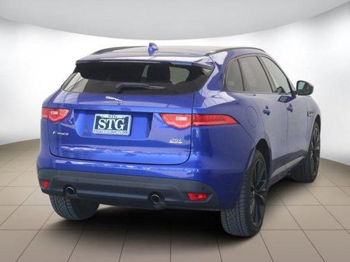 Photo 5 of 30 of 2018 Jaguar F-PACE 25t R-Sport