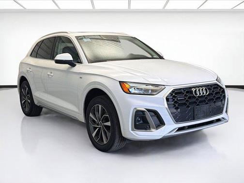 2023 Audi Q5 45 S line Premium