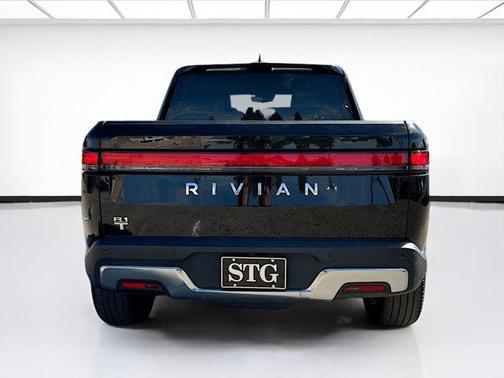 2022 Rivian R1T Adventure