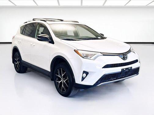 2017 Toyota RAV4 SE
