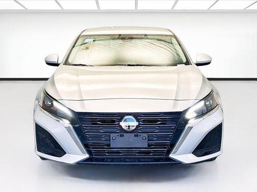 2023 Nissan Altima S FWD
