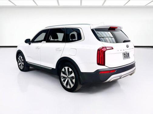 Snow White Pearl 2021 Kia Telluride S