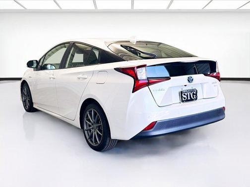 2022 Toyota Prius XLE