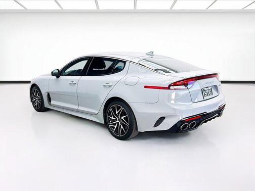 2022 Kia Stinger GT-Line