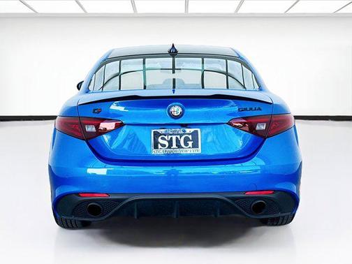 2022 Alfa Romeo Giulia Veloce