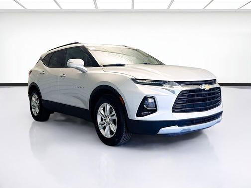 Silver Ice Metallic 2021 Chevrolet Blazer 2LT