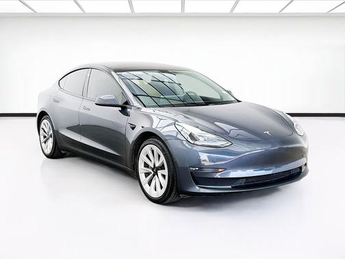 Deep Blue Metallic 2022 Tesla Model 3 Long Range