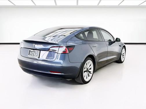 Deep Blue Metallic 2022 Tesla Model 3 Long Range