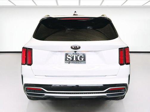 Glacial White Pearl 2021 Kia Sorento SX