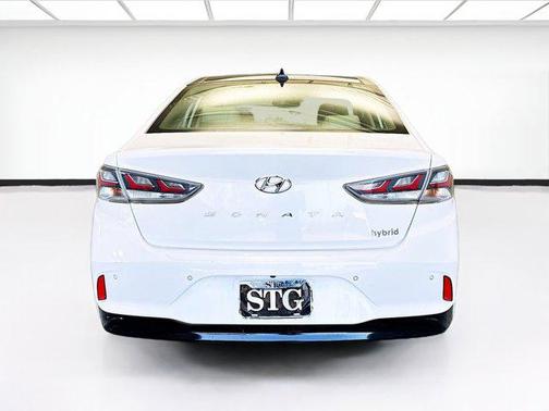 2019 Hyundai SONATA Hybrid Limited