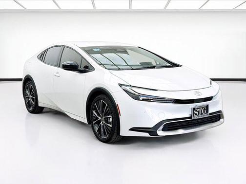 Wind Chill Pearl 2025 Toyota Prius Plug-In Hybrid SE