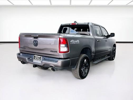 Granite Crystal Metallic Clearcoat 2020 RAM 1500 Big Horn/Lone Star