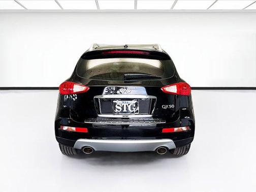2017 INFINITI QX50 Base