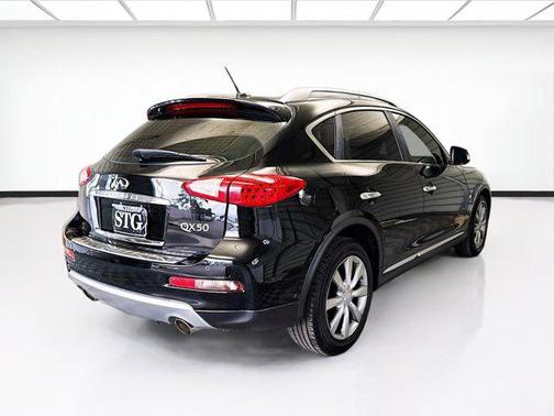 2017 INFINITI QX50 Base