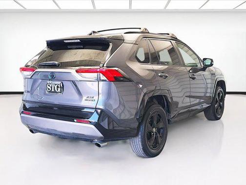 2021 Toyota RAV4 Hybrid SE