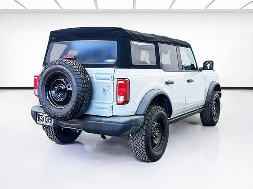 2022 Ford Bronco Black Diamond