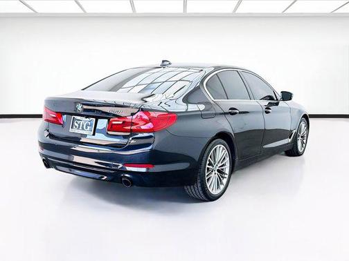 2020 BMW 530 530i