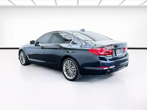 2020 BMW 530 530i