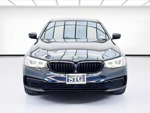 2020 BMW 530 530i