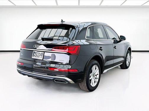 2022 Audi Q5 45 S line Premium