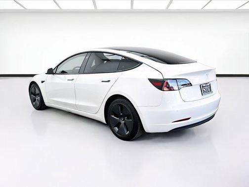 Pearl White Multi-Coat 2021 Tesla Model 3 Standard Range Plus
