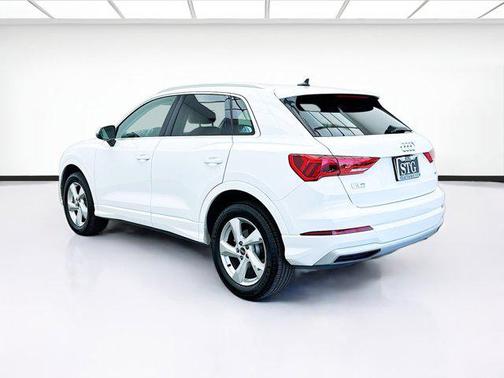 2021 Audi Q3 40 Premium