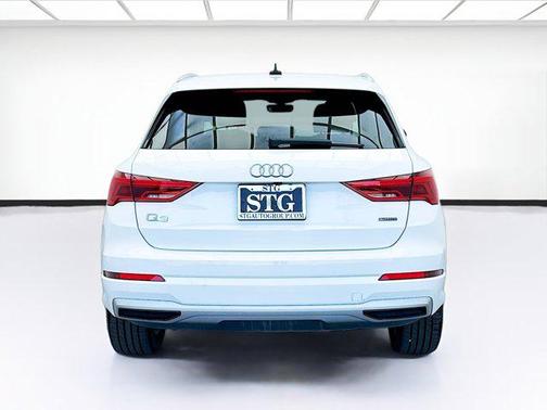 2021 Audi Q3 40 Premium