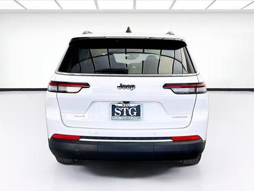 Bright White Clearcoat 2023 Jeep Grand Cherokee L Laredo