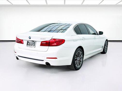2017 BMW 530 530i