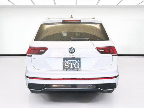 2022 Volkswagen Tiguan 2.0T SE R-Line Black