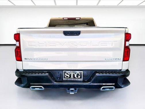 Sand Dune Metallic 2022 Chevrolet Silverado 1500 Custom Trail Boss