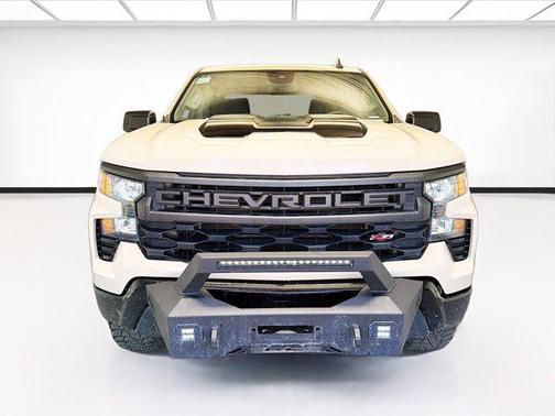 Sand Dune Metallic 2022 Chevrolet Silverado 1500 Custom Trail Boss