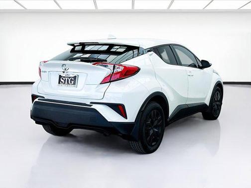 2021 Toyota C-HR LE
