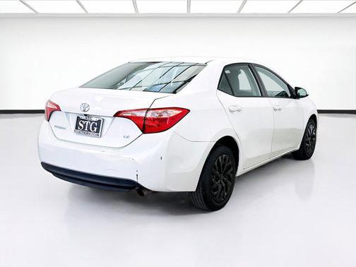 Blizzard Pearl 2017 Toyota Corolla LE