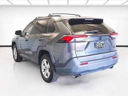 2020 Toyota RAV4 Hybrid XLE