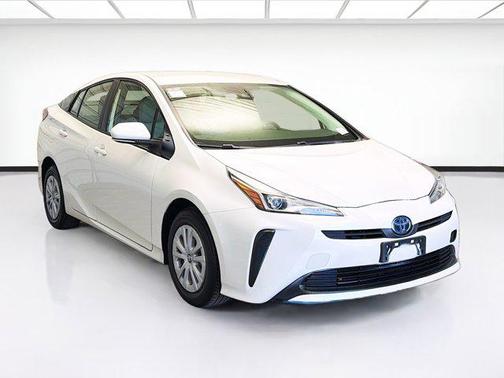 2019 Toyota Prius L