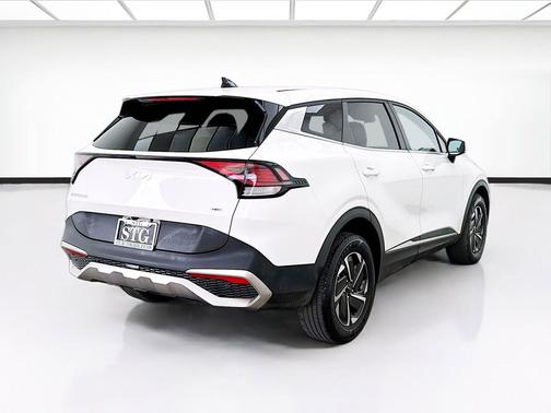 Snow White Pearl 2023 Kia Sportage Hybrid LX